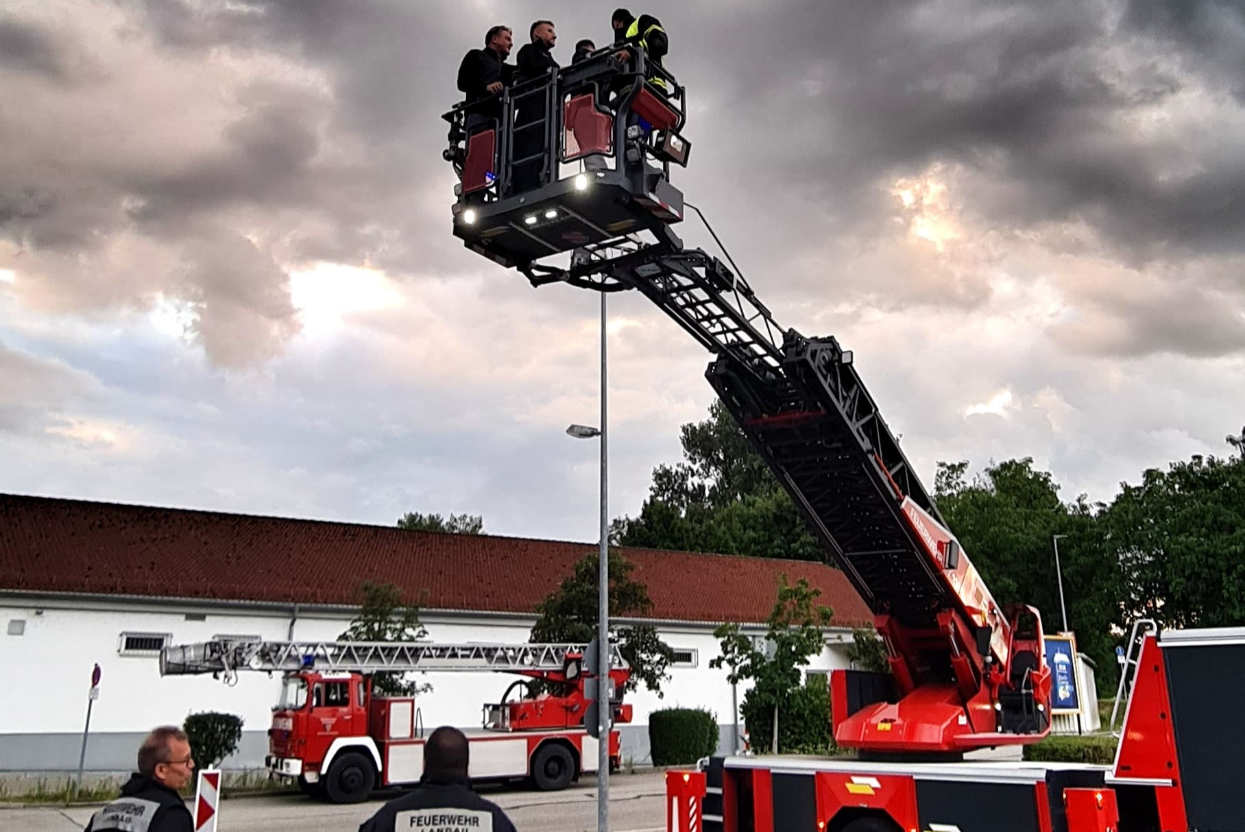 Drehleiter in Aktion